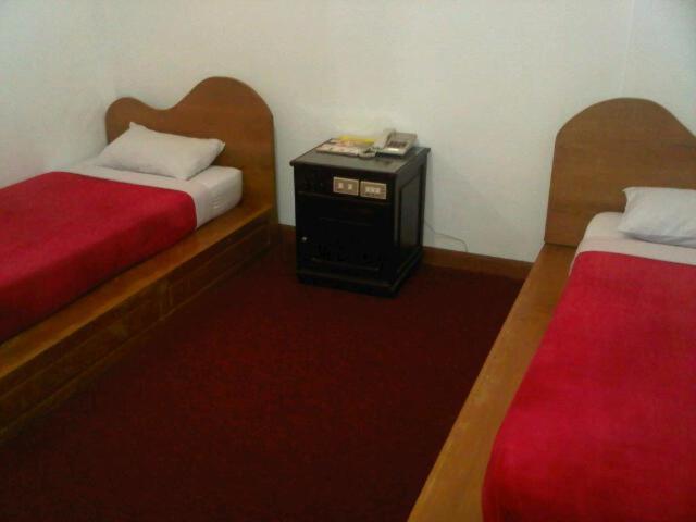 Ambun Suri Hotel Букиттинги Номер фото